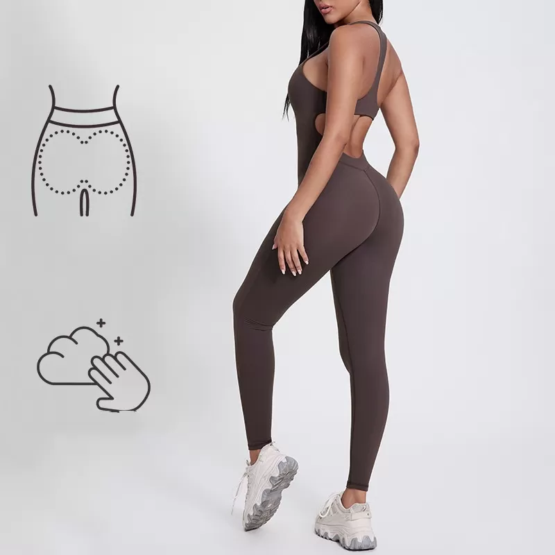 Mono deportivo para mujer FGB4085