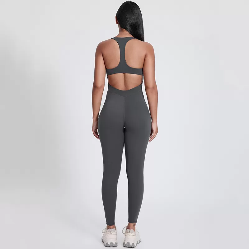 Mono deportivo para mujer FGB4085