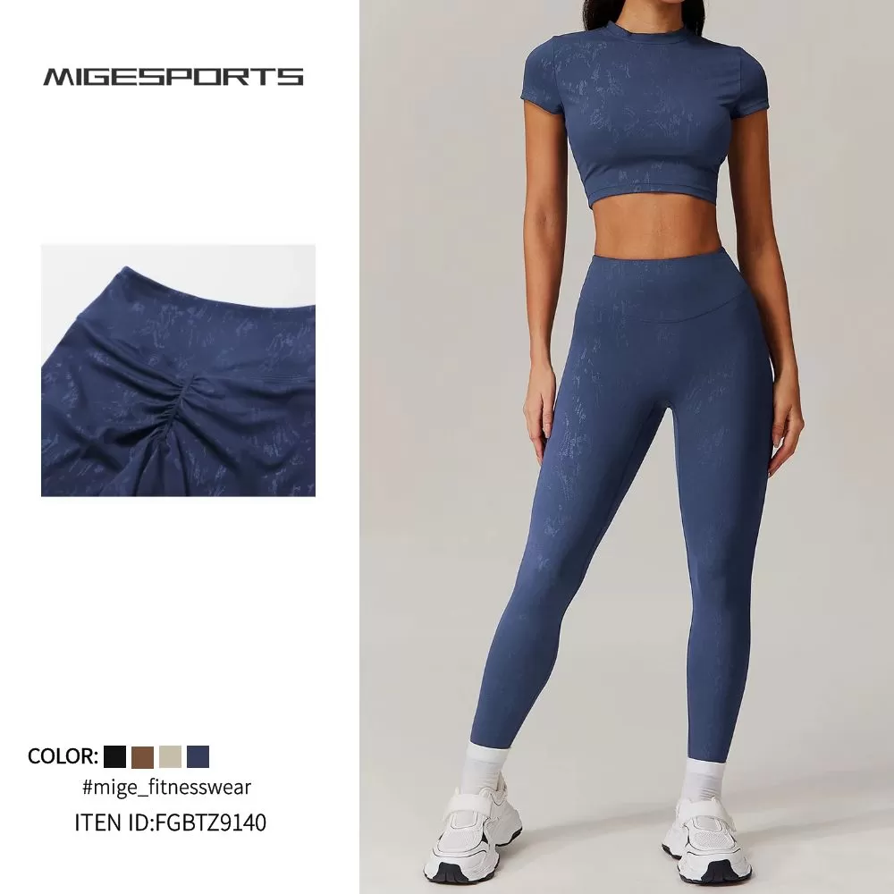 Conjunto de yoga de 2 piezas para mujer: top de manga corta y mallas FGBTZ9140